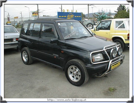 Suzuki_vitara 5_schwarz.jpg